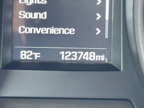 Used 2018 Hyundai Santa Fe SE image 16