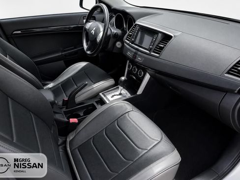 Used 2017 Mitsubishi Lancer ES FWD image 12