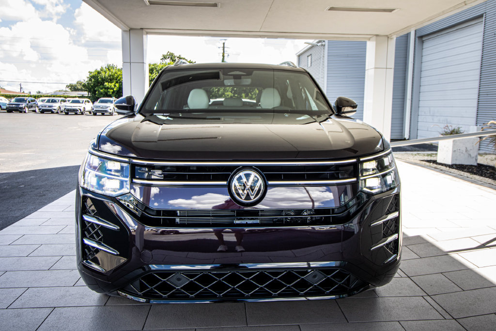 New 2027 Volkswagen Atlas SEL R-Line AWD/4WD image 9