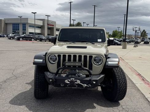 Used 2020 Jeep Gladiator Mojave AWD/4WD image 3