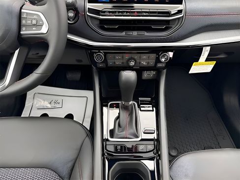 New 2026 Jeep Compass Trailhawk w/ Sun, Sound & Navigation Group image 29