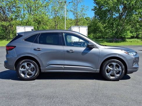 Used 2023 Ford Escape ST-Line AWD/4WD image 10