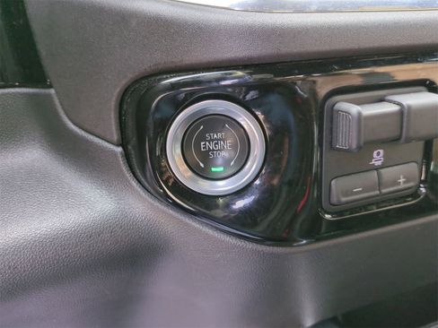 Certified 2023 Chevrolet Silverado 1500 High Country w/ High Country Premium Package image 16