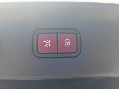 Used 2023 Mercedes-Benz S 580e 4MATIC Sedan image 13