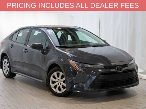 Certified 2025 Toyota Corolla LE FWD image 1