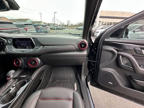Used 2022 Chevrolet Blazer RS w/ Enhanced Convenience Package AWD/4WD image 24