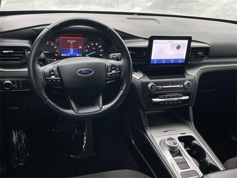 Certified 2020 Ford Explorer XLT image 7