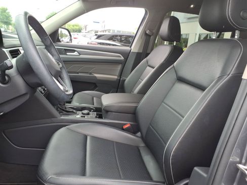 Used 2023 Volkswagen Atlas SEL R-Line AWD/4WD image 18