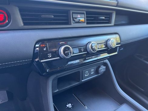 Used 2025 Honda Pilot EX-L image 27