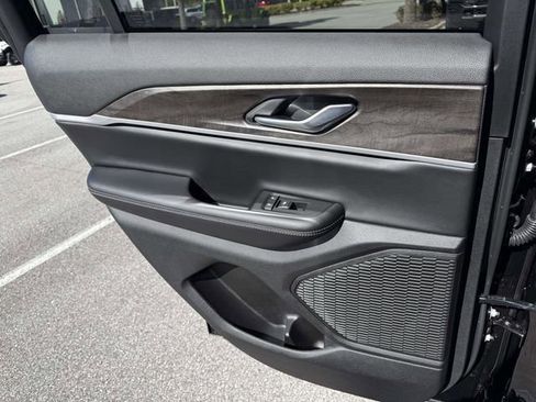 New 2025 Jeep Grand Cherokee Limited image 9