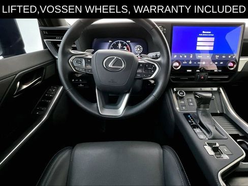 Used 2025 Lexus GX 550 w/ Accessory Package (2T) image 7