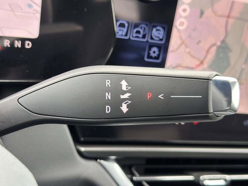 New 2026 Chevrolet Equinox EV LT image 16