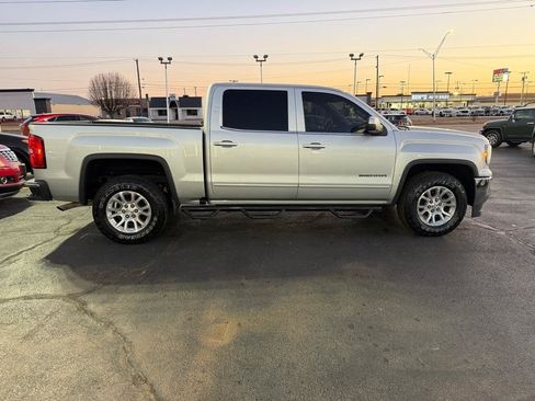 Used 2017 GMC Sierra 1500 SLE w/ SLE Fleet Convenience Package AWD/4WD image 5