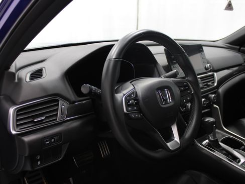 Used 2022 Honda Accord Sport image 12