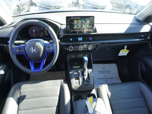 Used 2024 Honda CR-V EX-L image 2