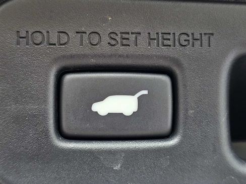 Used 2025 Honda Pilot EX-L image 13