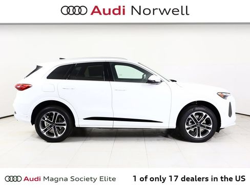 New 2026 Audi Q5 Premium AWD/4WD image 17
