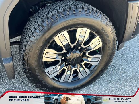 Used 2024 GMC Sierra 2500 Denali w/ Denali Reserve Package image 21