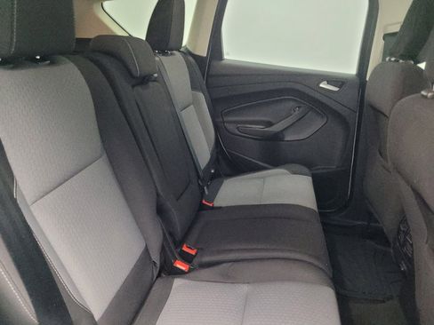 Used 2018 Ford Escape SE image 19