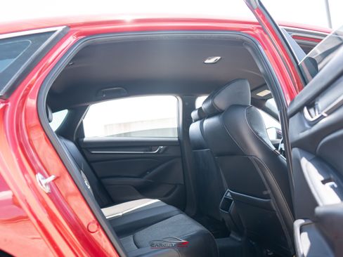 Used 2021 Honda Accord Sport image 19