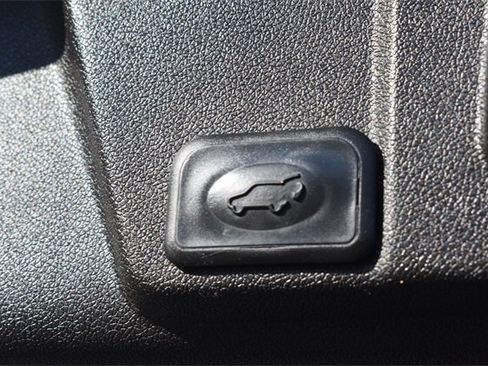 Certified 2016 Chevrolet Traverse LT image 19