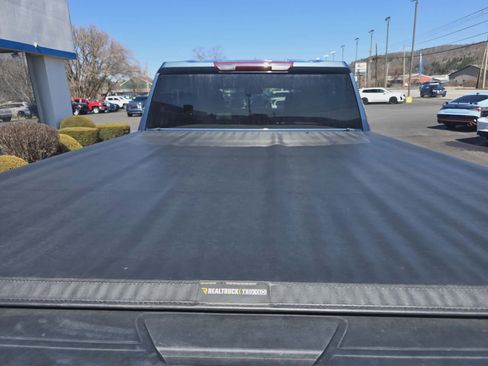 Used 2025 Chevrolet Silverado 2500 Custom w/ Custom Value Package image 5