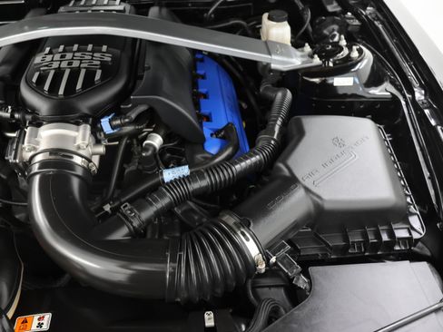 Used 2012 Ford Mustang Boss 302 RWD image 15