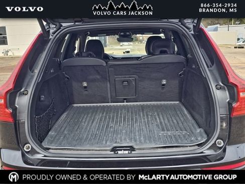 Used 2022 Volvo XC60 B5 R-Design image 31
