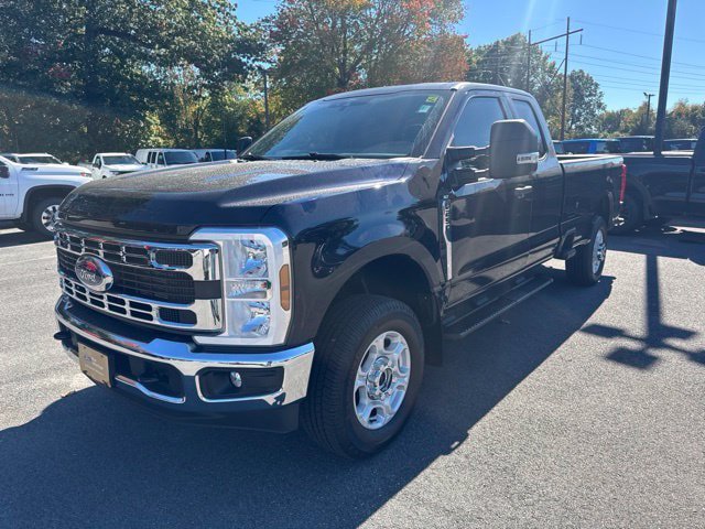 Certified 2025 Ford F250 XLT AWD/4WD image 2