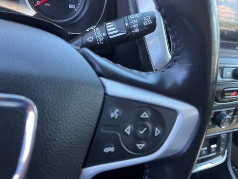 Used 2020 GMC Terrain SLE w/ Driver Convenience Package image 30