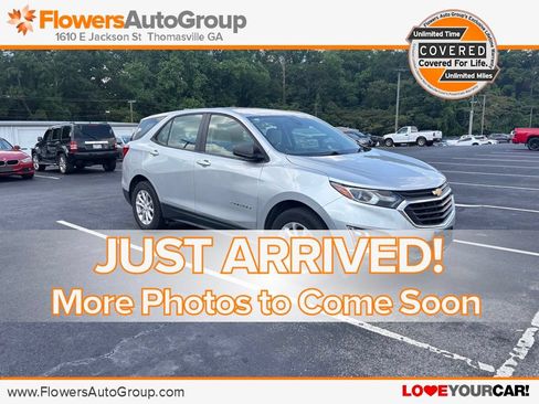 Used 2020 Chevrolet Equinox LS FWD image 1