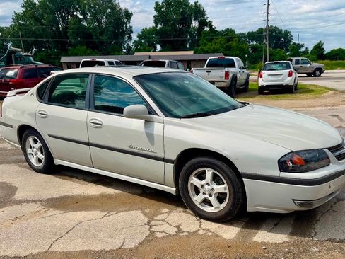 Used 2003 Chevrolet Impala LS w/ Preferred Equipment Group FWD image 3