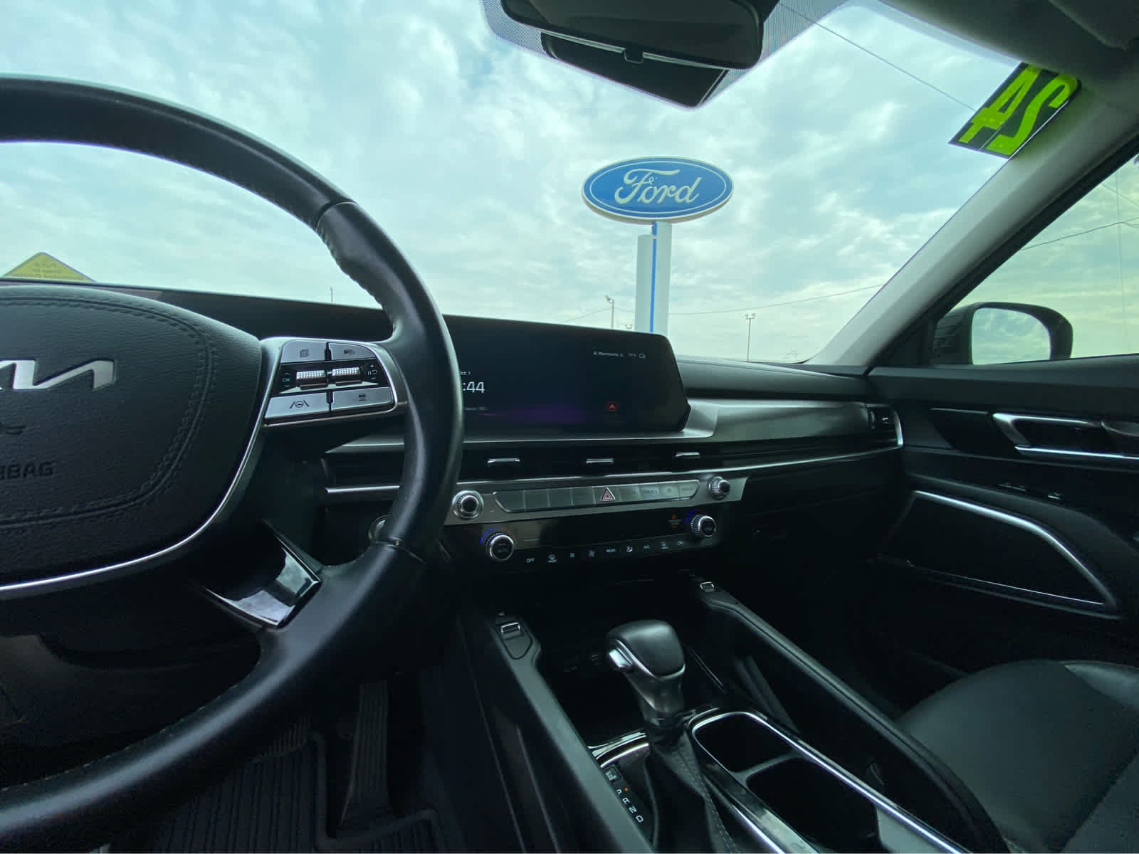 Used 2024 Kia Telluride S FWD image 22