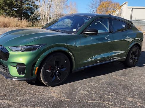 New 2025 Ford Mustang Mach-E GT image 3