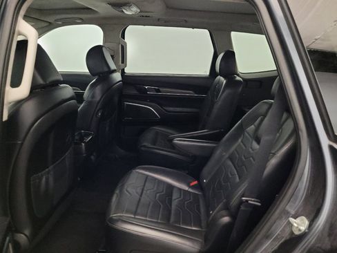 Used 2022 Kia Telluride SX w/ SX Prestige Package AWD/4WD image 18