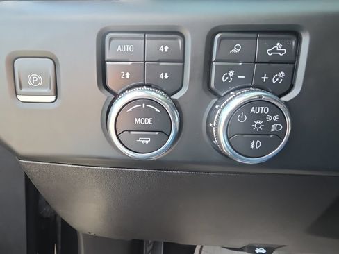 Used 2024 GMC Sierra 1500 Denali w/ Denali Reserve Package AWD/4WD image 29