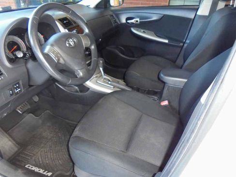 Used 2010 Toyota Corolla S FWD image 7