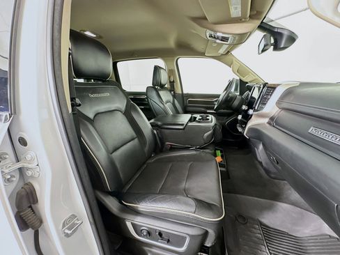 Used 2020 RAM 1500 Laramie image 31