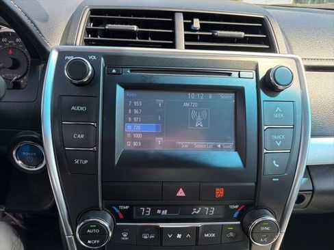 Used 2017 Toyota Camry SE FWD image 12