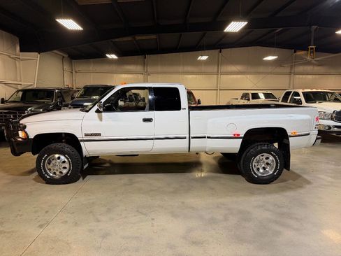 Used 1997 Dodge Ram 3500 Truck 4x4 Club Cab image 5