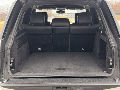 Used 2018 Land Rover Range Rover HSE image 24