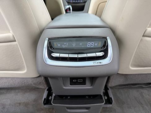 Used 2020 Cadillac XT6 Premium Luxury image 33