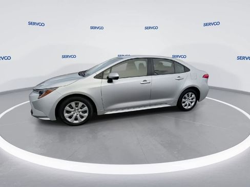 Used 2023 Toyota Corolla LE image 5