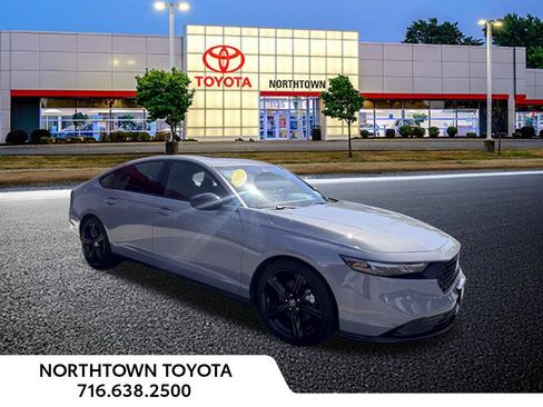 Used 2023 Honda Accord Sport image 5