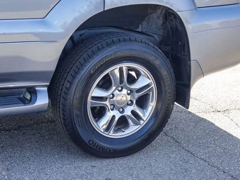 Used 2004 Lexus GX 470 AWD/4WD image 10