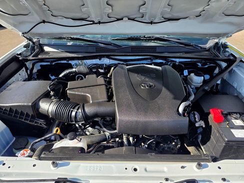 Used 2023 Toyota Tacoma SR AWD/4WD image 54