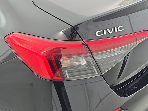 Certified 2024 Honda Civic Sport image 31