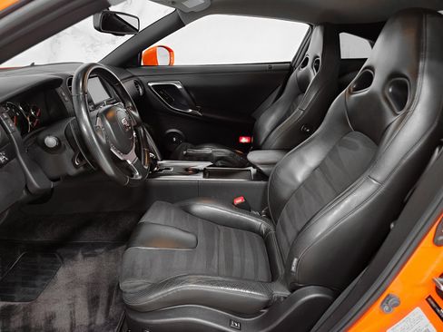 Used 2010 Nissan GT-R Premium AWD/4WD image 34