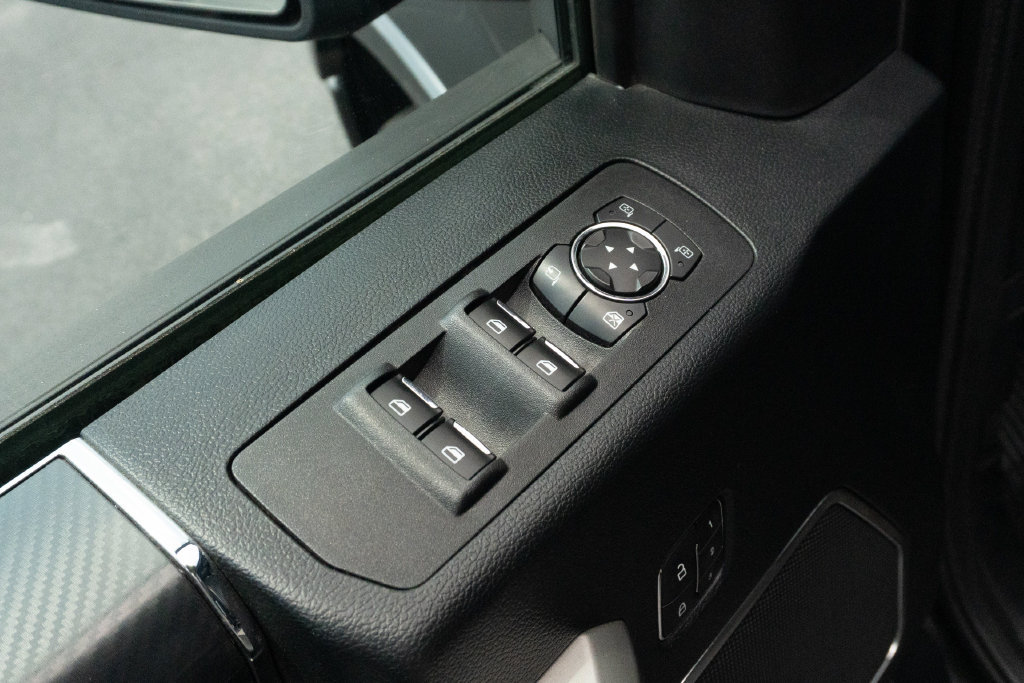 Used 2019 Ford F150 Lariat AWD/4WD image 17