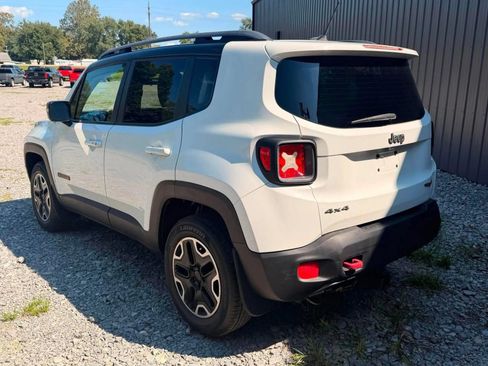 Used 2015 Jeep Renegade Trailhawk w/ Cold Weather Group AWD/4WD image 7